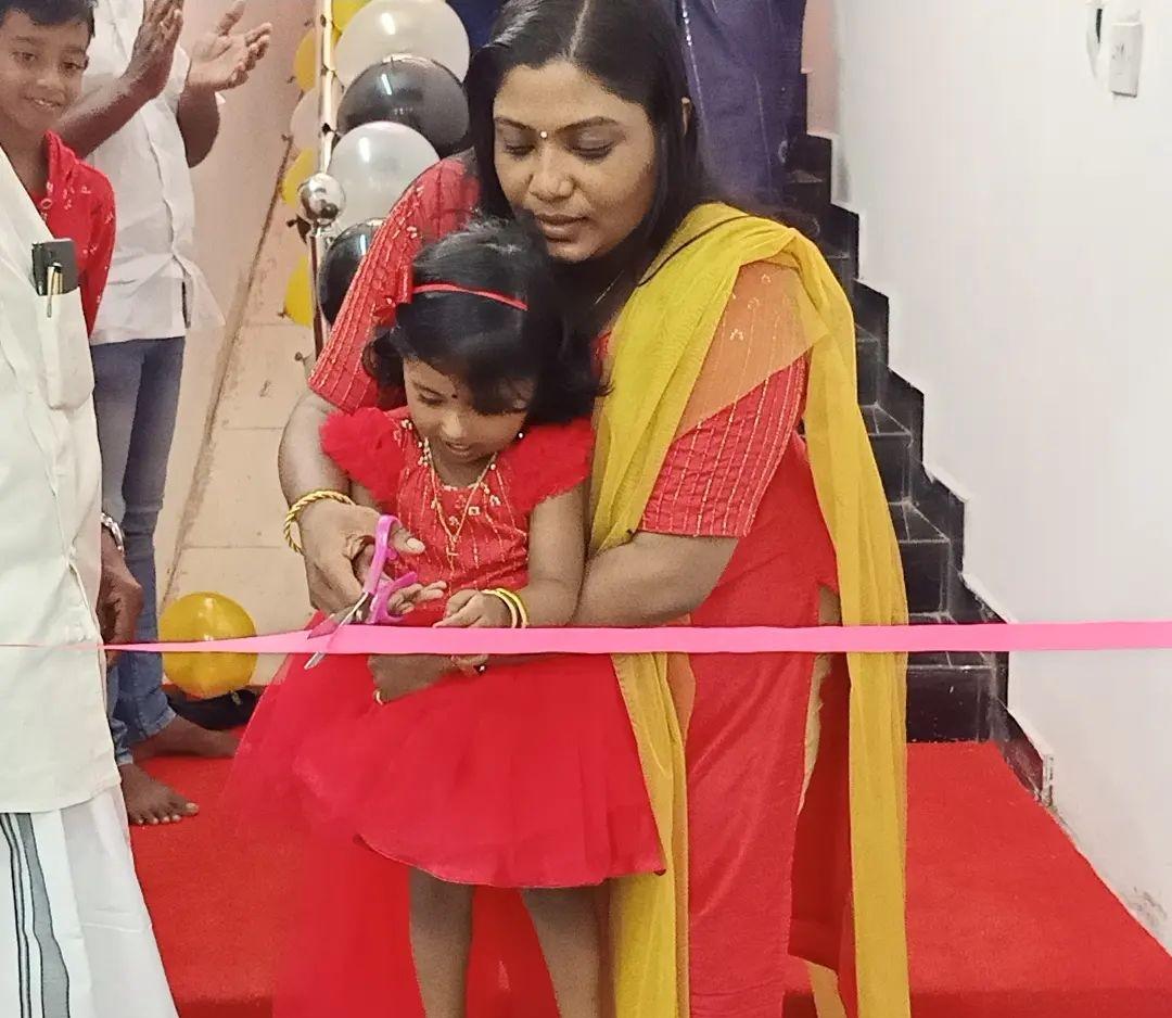 EFATHA DESIGNER STUDIO THIRUVALLA